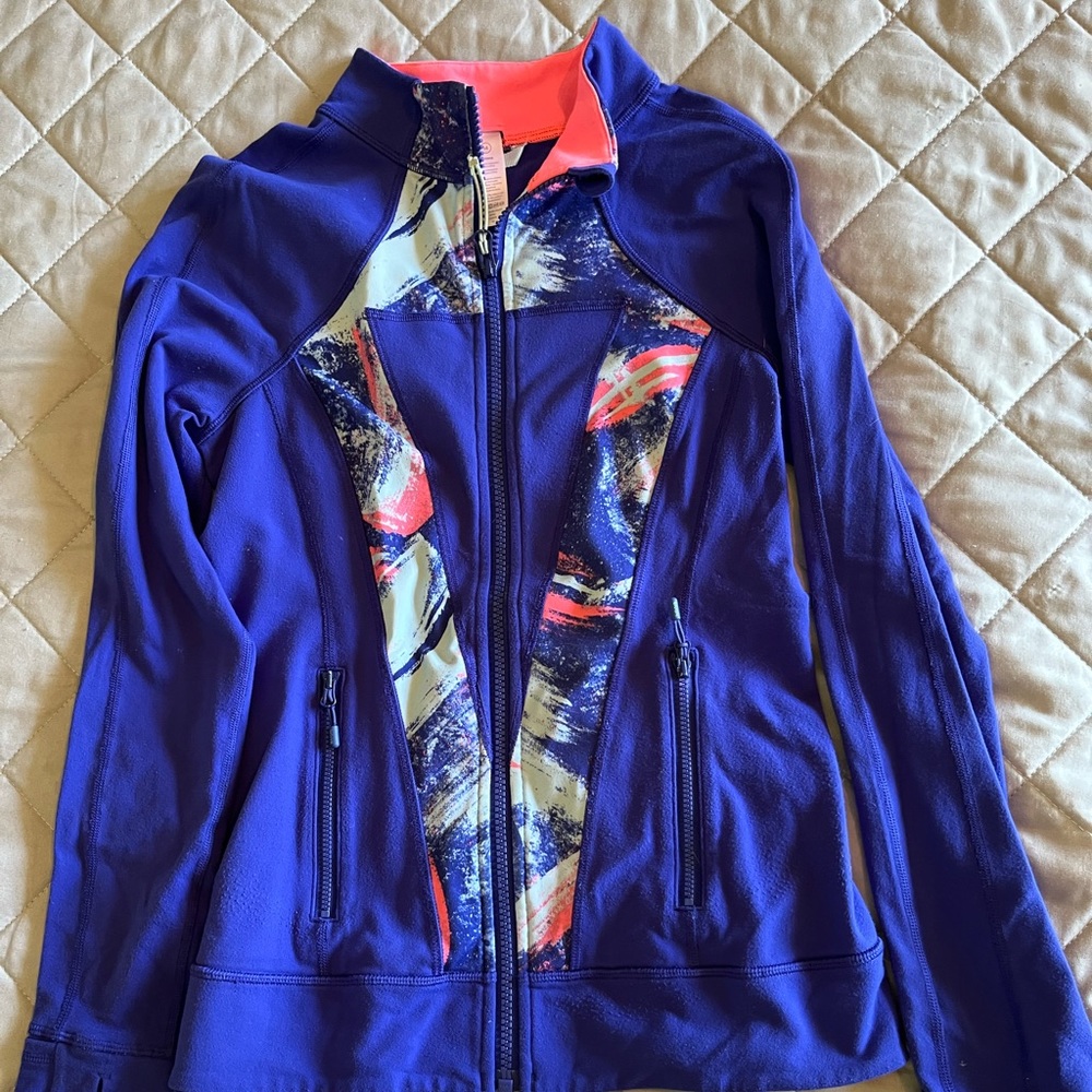 Zip up ivviva